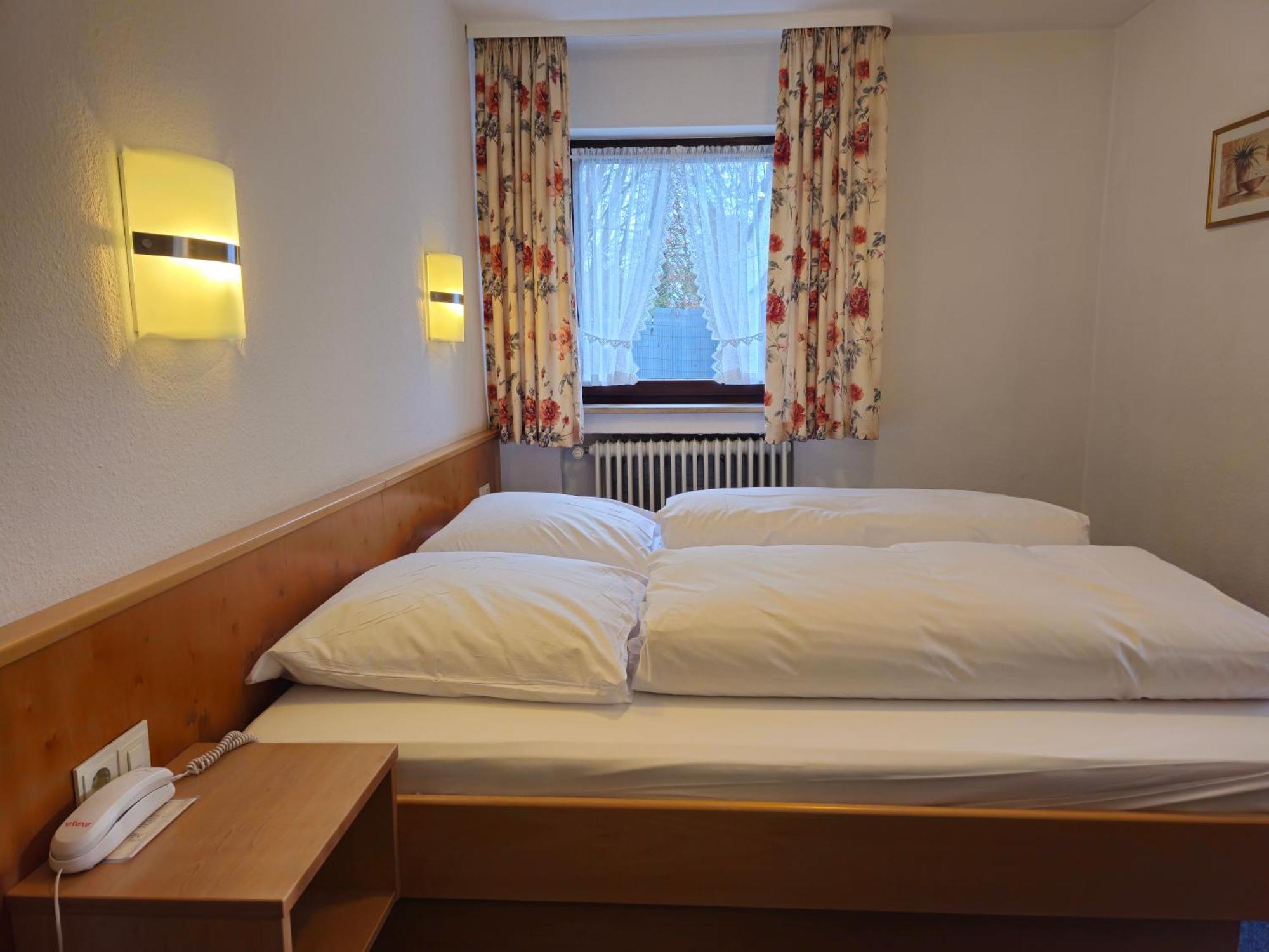 מינכן Arrivel Am Bergson - Bisher Hotel Neuner מראה חיצוני תמונה