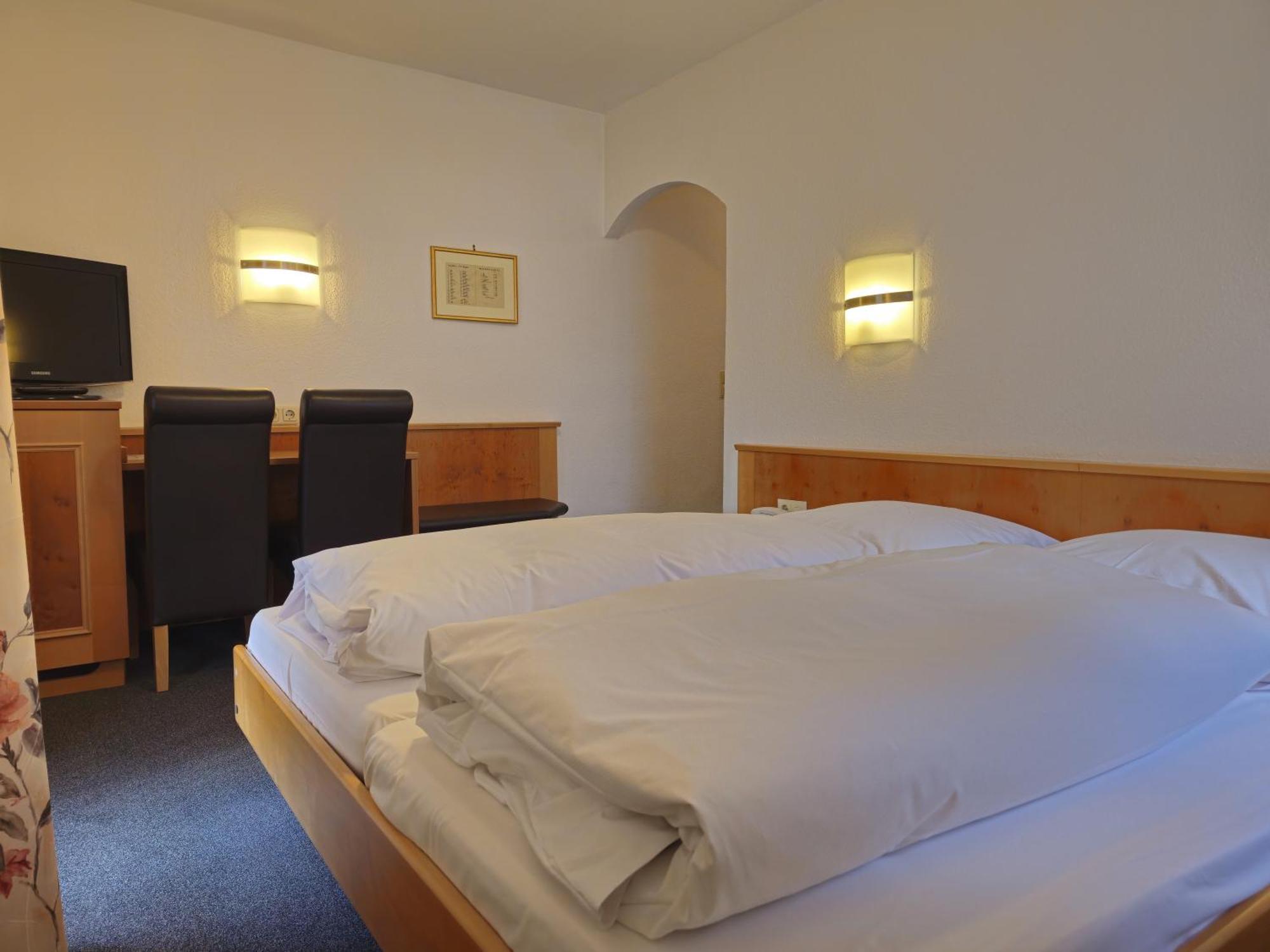 מינכן Arrivel Am Bergson - Bisher Hotel Neuner מראה חיצוני תמונה