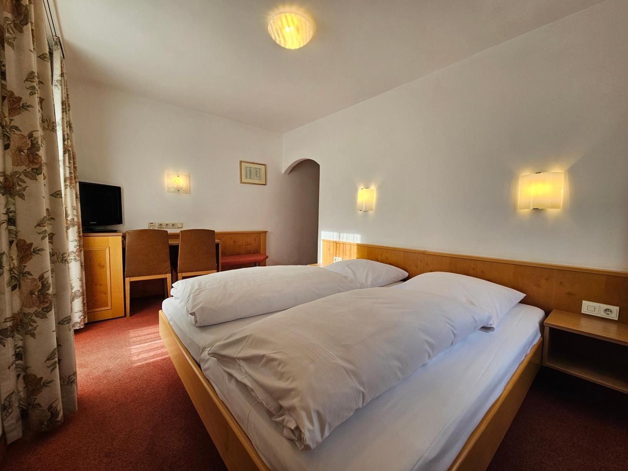מינכן Arrivel Am Bergson - Bisher Hotel Neuner מראה חיצוני תמונה