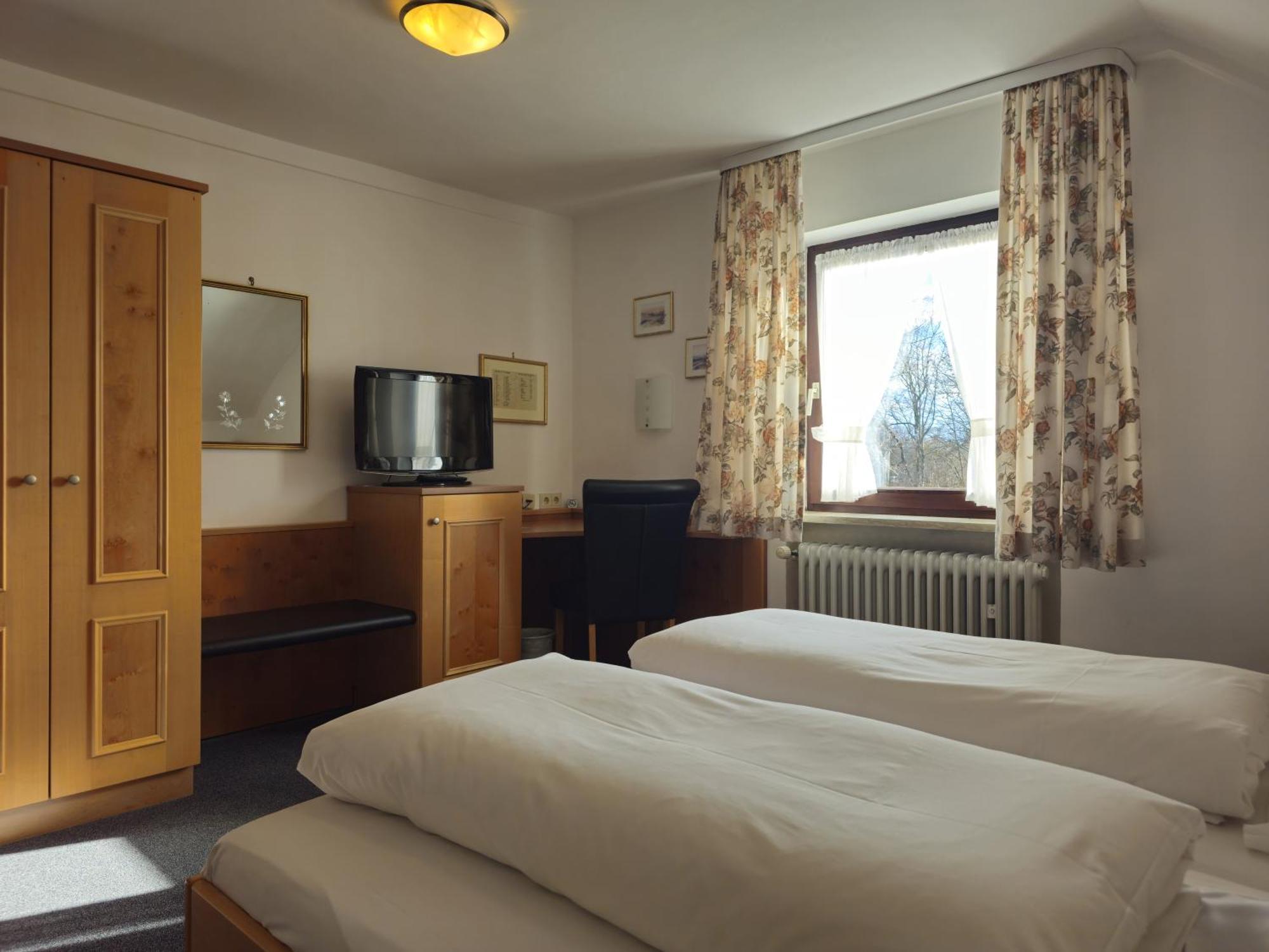 מינכן Arrivel Am Bergson - Bisher Hotel Neuner מראה חיצוני תמונה