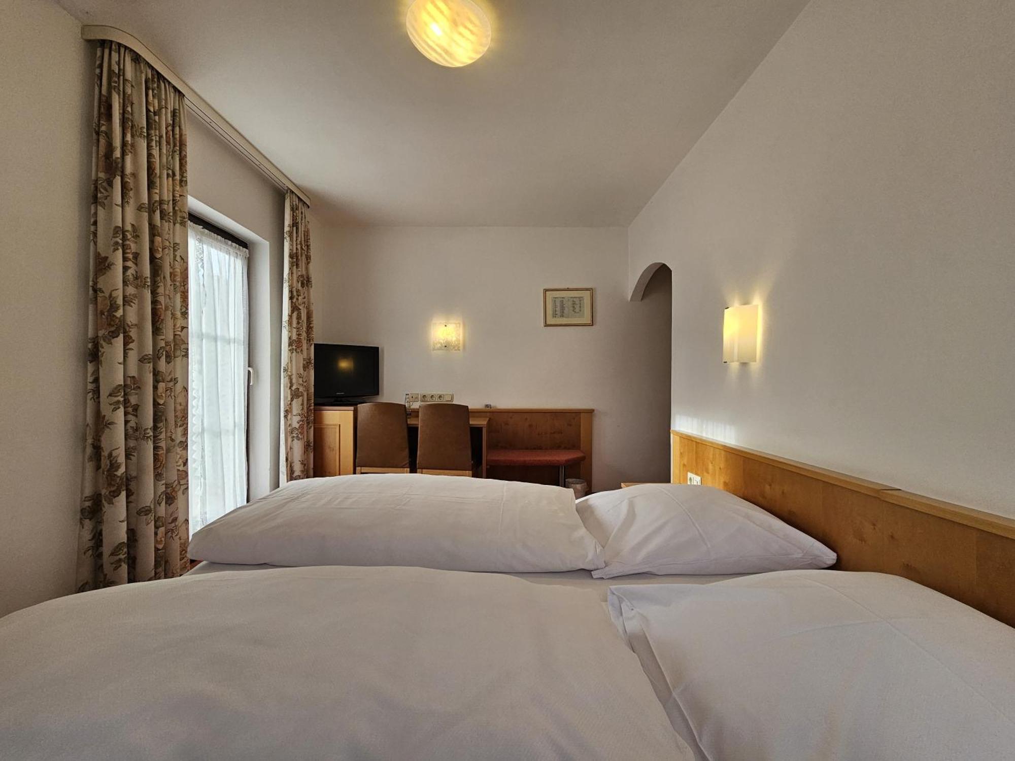 מינכן Arrivel Am Bergson - Bisher Hotel Neuner מראה חיצוני תמונה