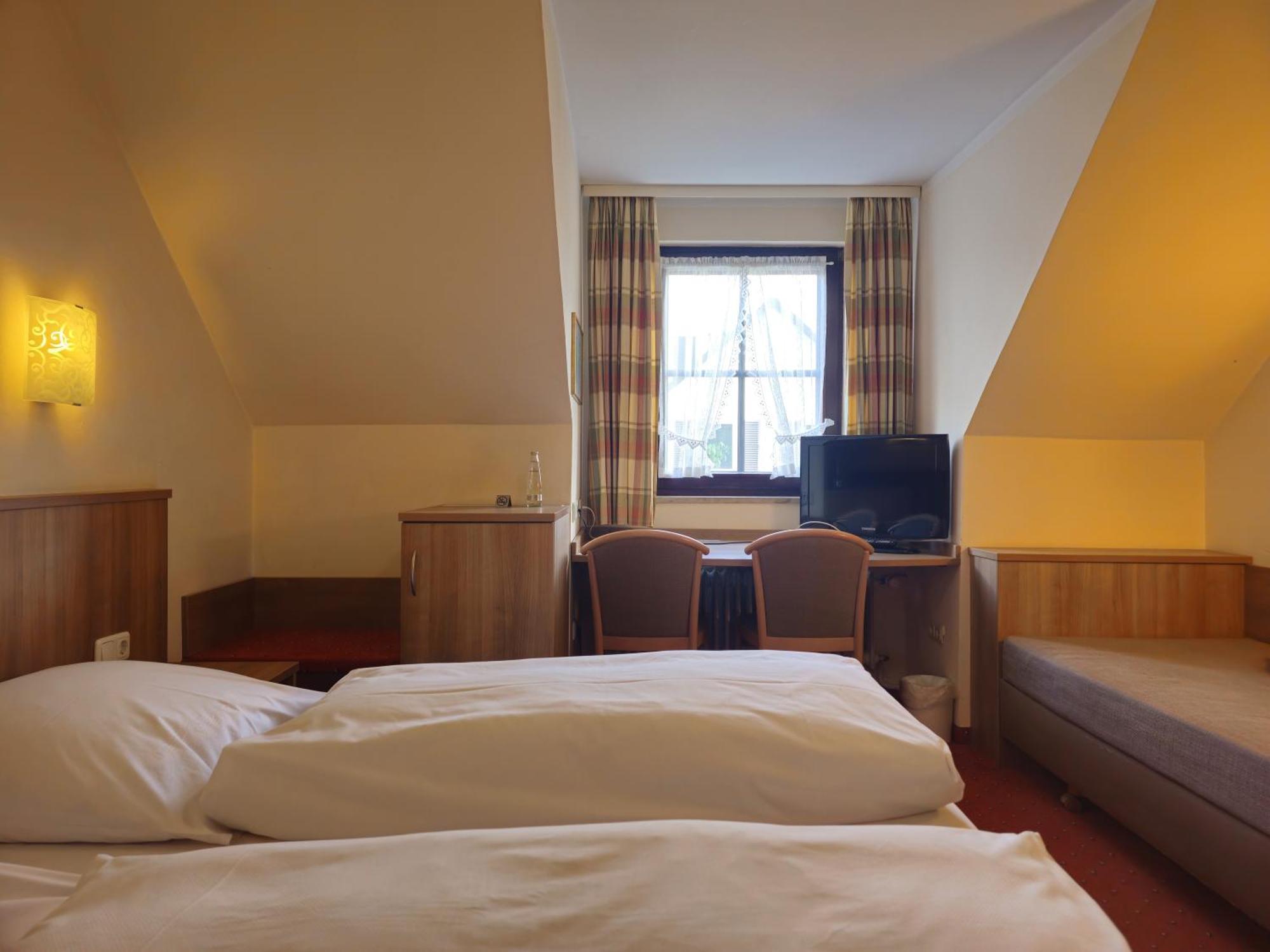 מינכן Arrivel Am Bergson - Bisher Hotel Neuner מראה חיצוני תמונה