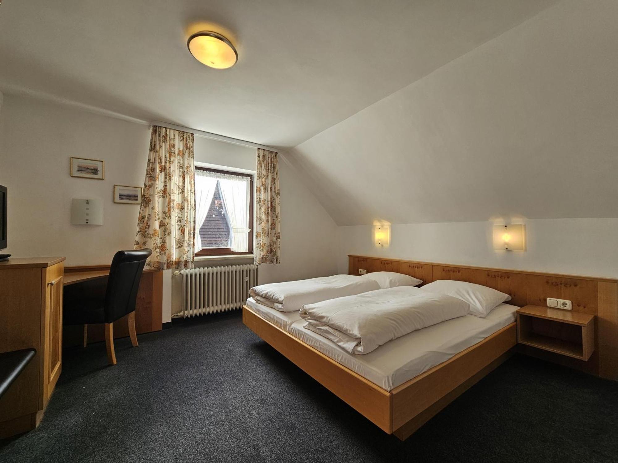 מינכן Arrivel Am Bergson - Bisher Hotel Neuner מראה חיצוני תמונה