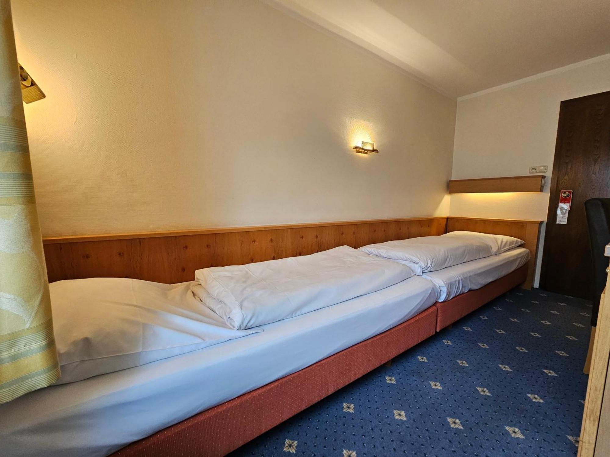 מינכן Arrivel Am Bergson - Bisher Hotel Neuner מראה חיצוני תמונה